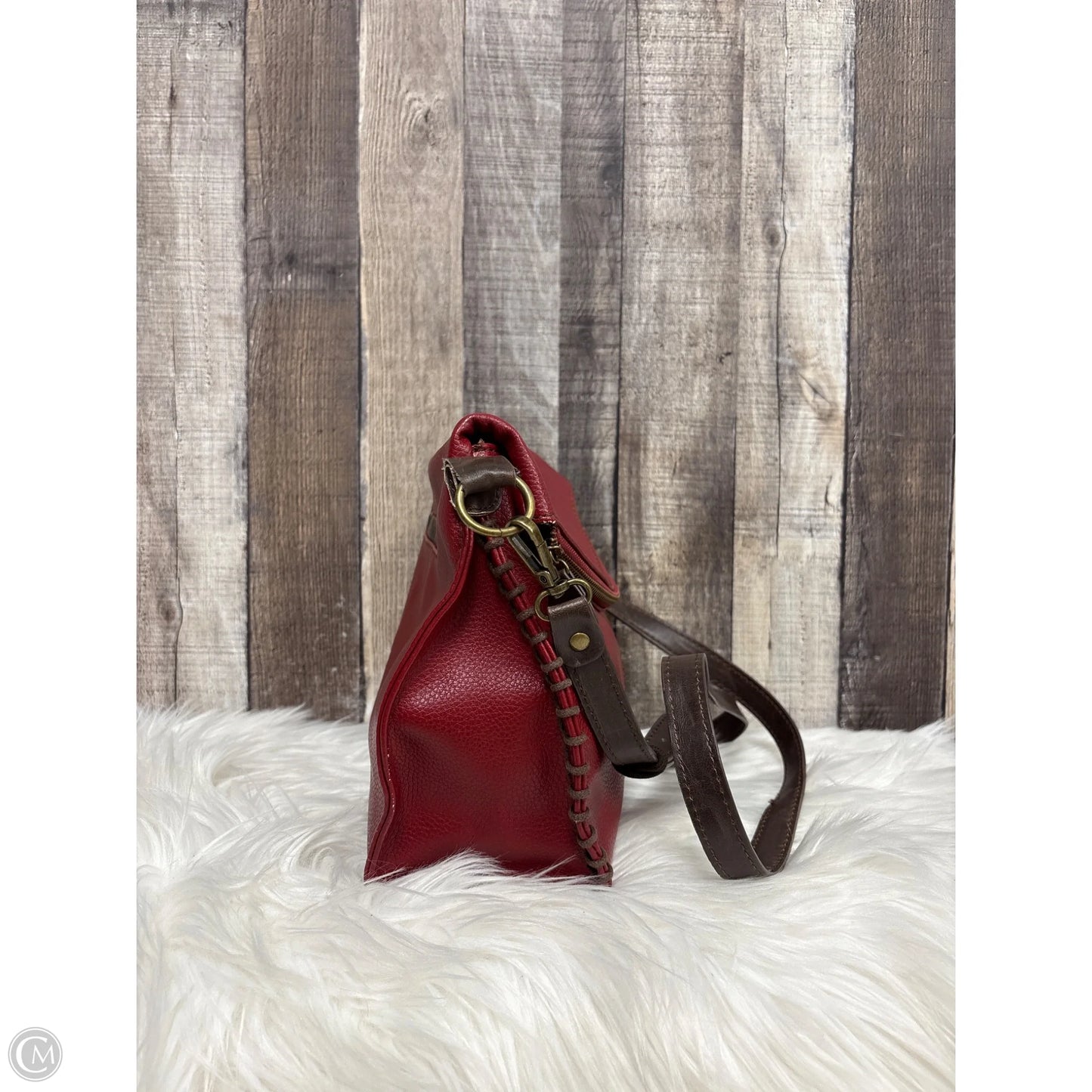 Crossbody By Chala, Size: Medium