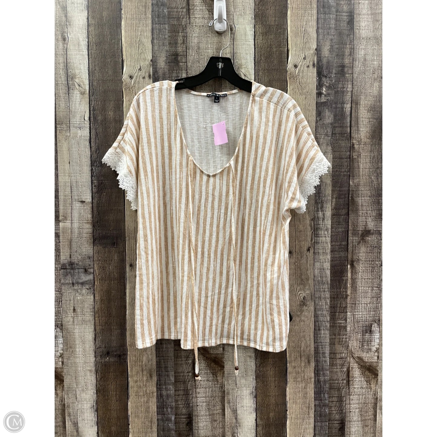 Top Short Sleeve By Cme In Tan & White, Size: L