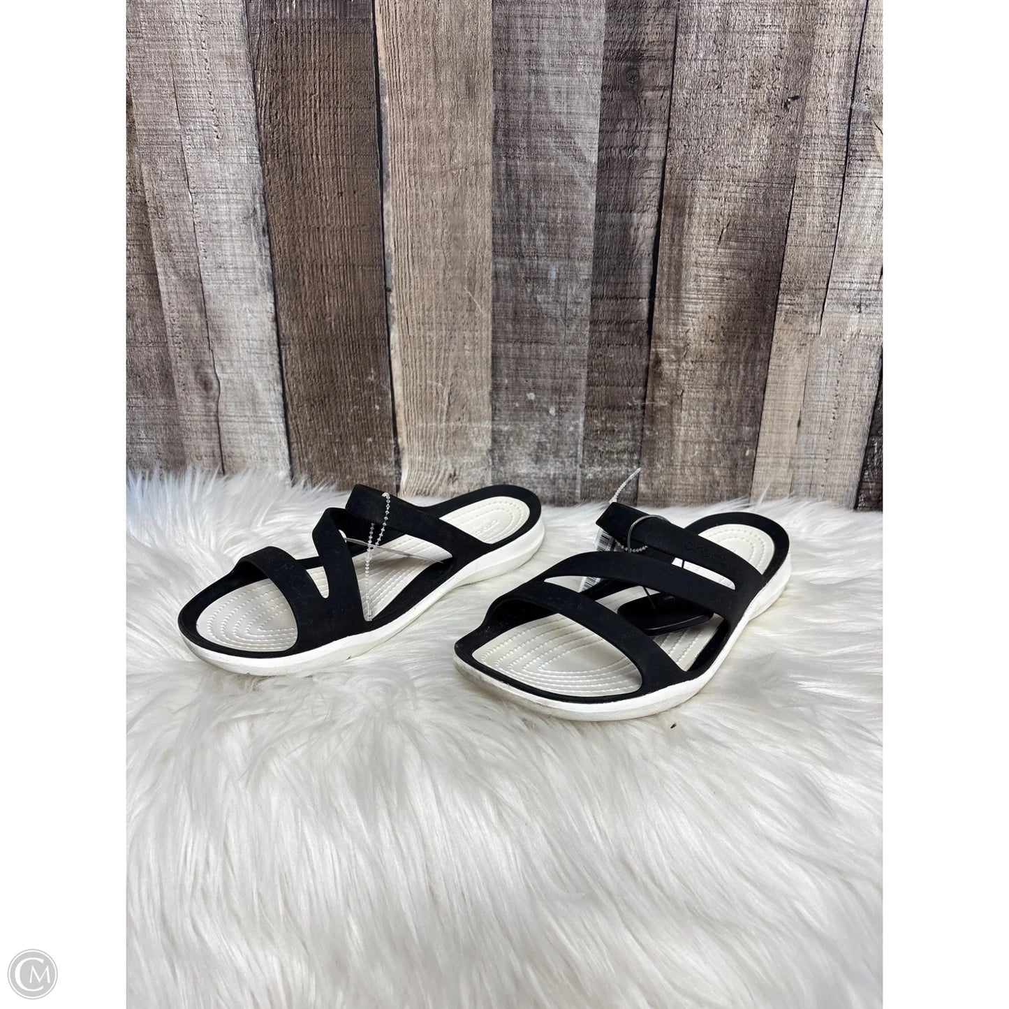 Sandals Flats By Crocs In Black & White, Size: 8