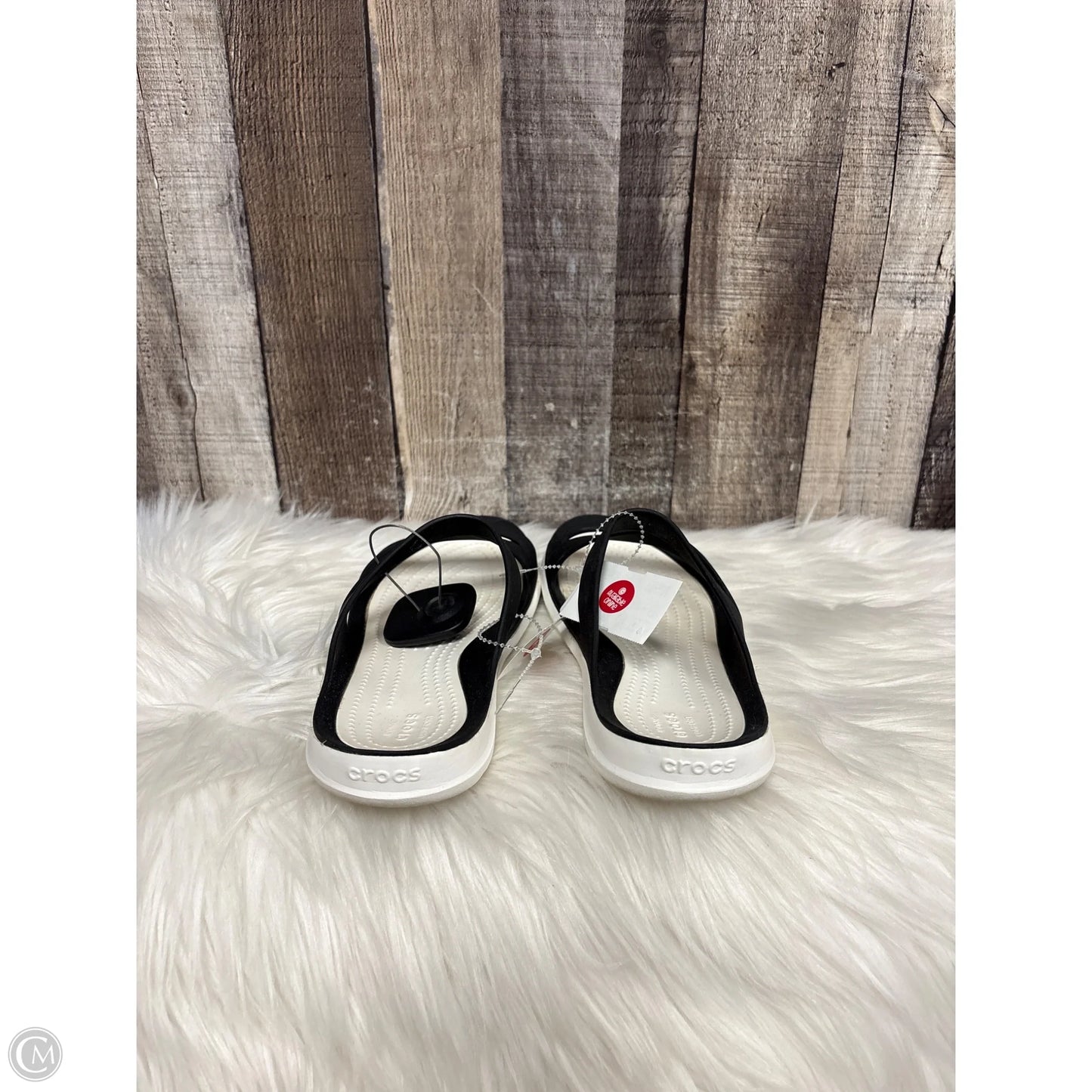Sandals Flats By Crocs In Black & White, Size: 8