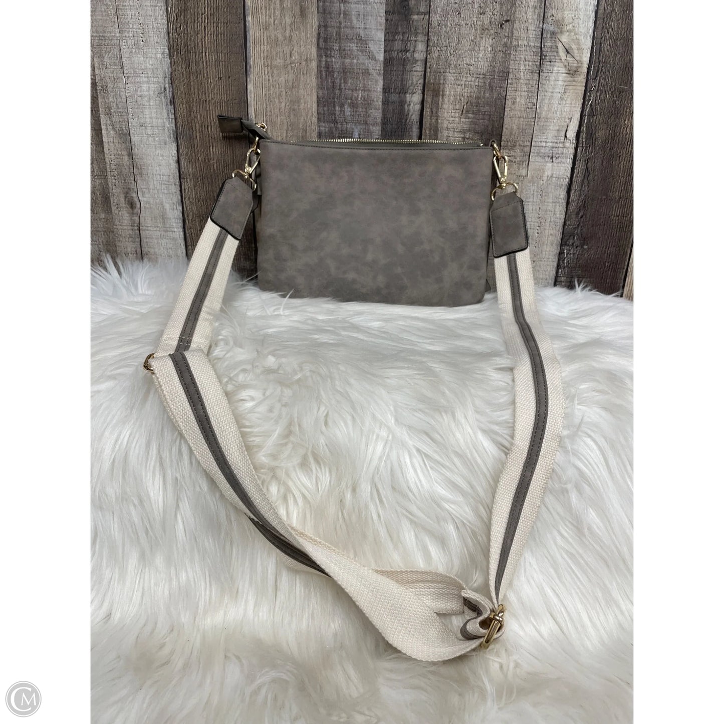 Crossbody By Cmf, Size: Medium