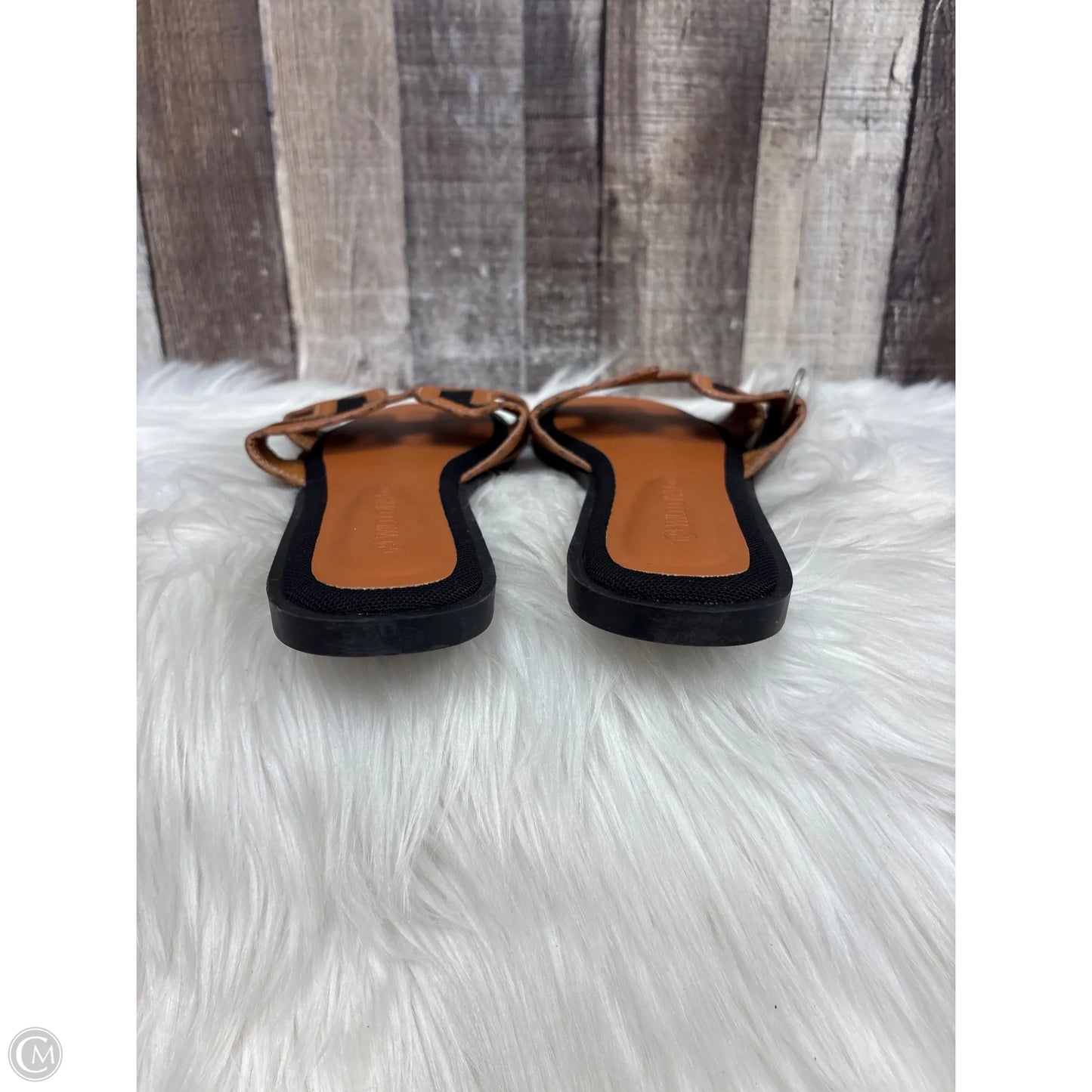 Sandals Flats By Wild Diva In Black & Tan, Size: 7.5