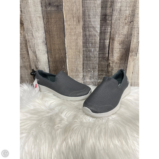Shoes Flats By Skechers In Grey, Size: 8.5