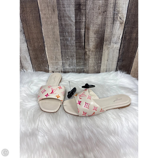 Sandals Luxury Designer By Louis Vuitton In Cream & Pink, Size: 9