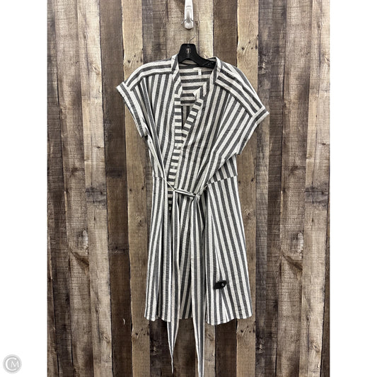 Dress Casual Short By Maurices In Grey & White, Size: Xl