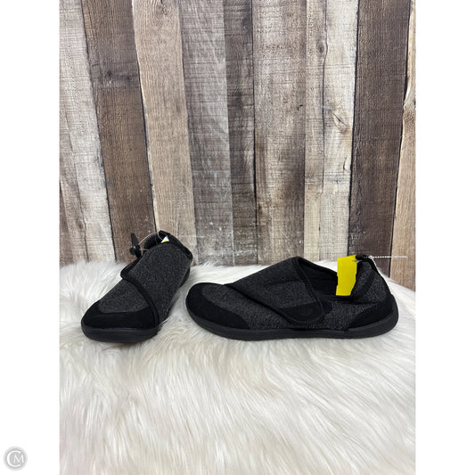 Slippers By Cmf In Black, Size: 9.5