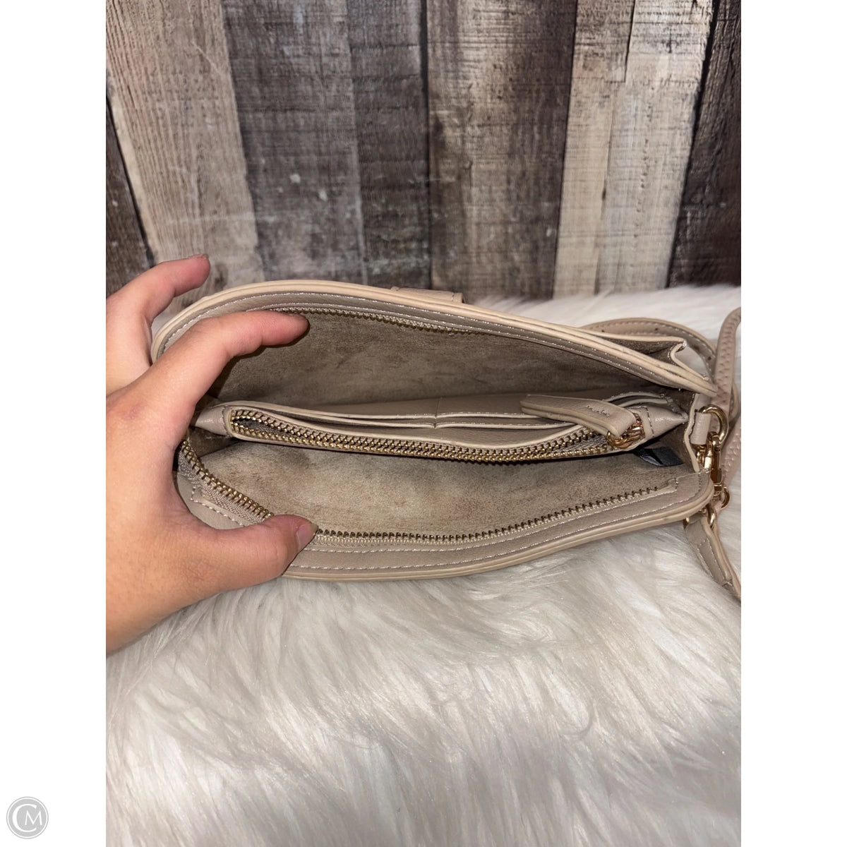 Crossbody By Cmf, Size: Small