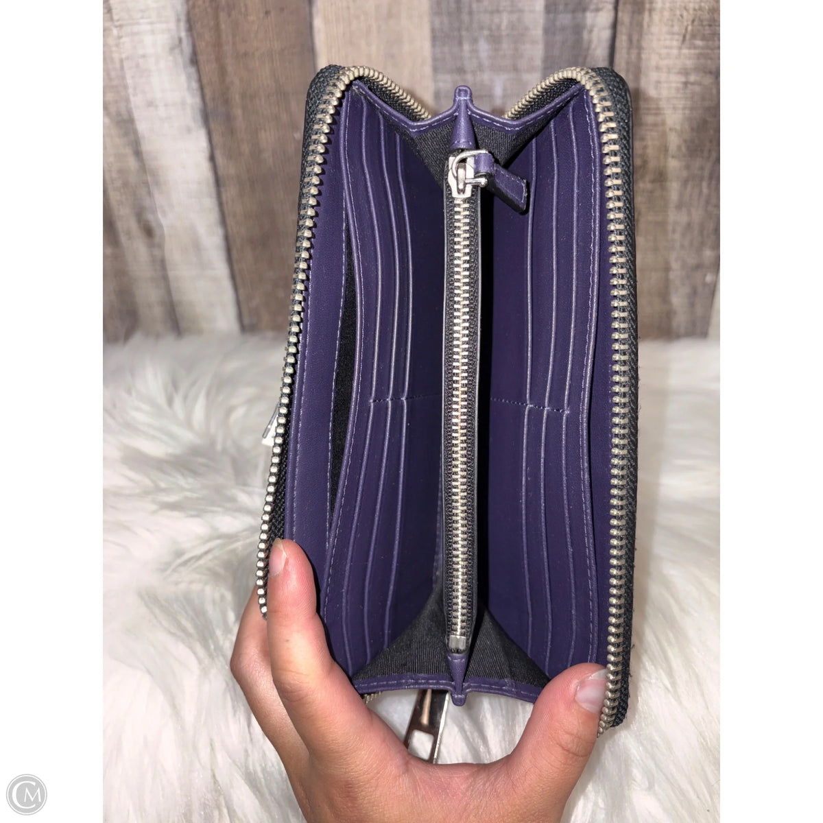 Wallet Luxury Designer By Marc Jacobs, Size: Large