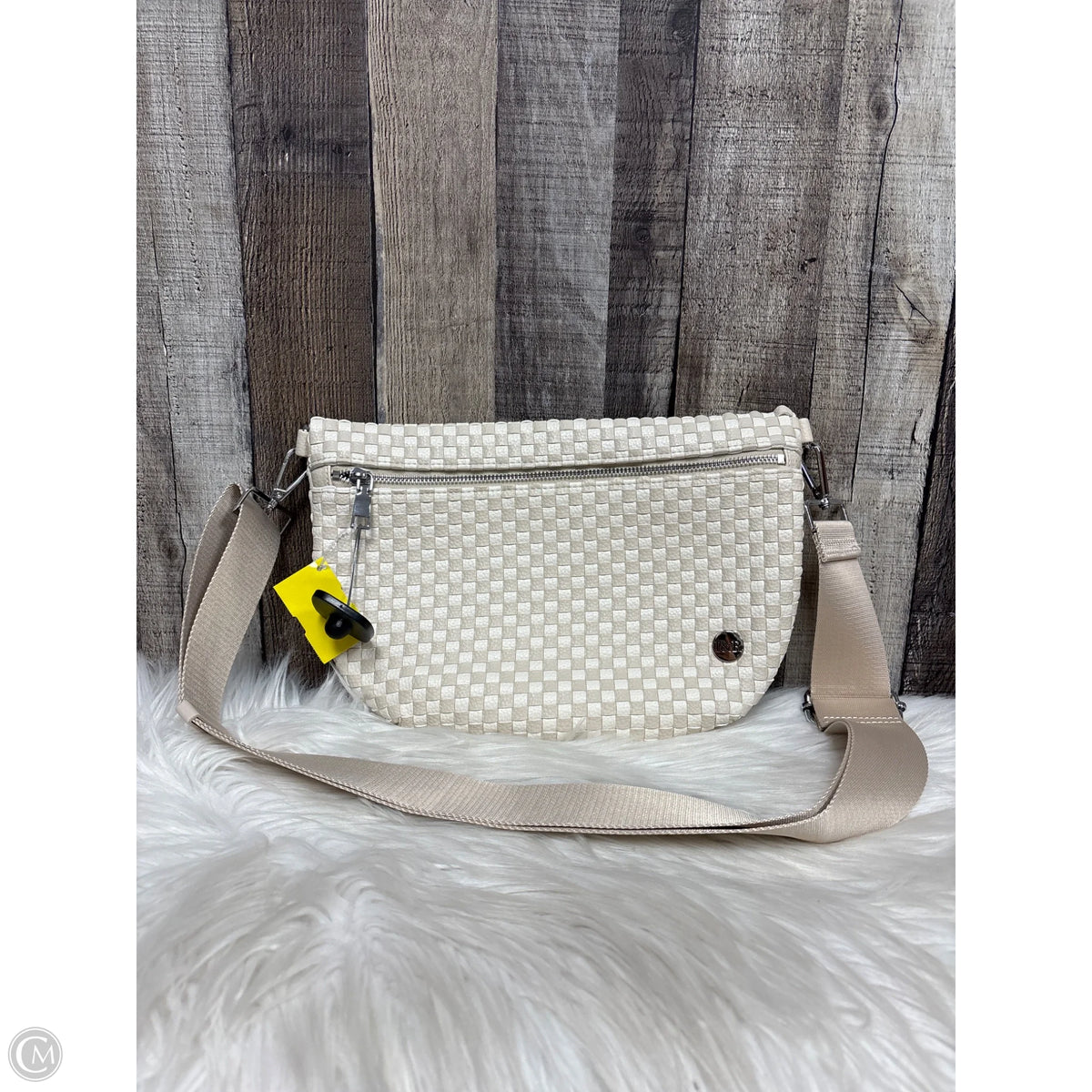 Crossbody By Cme, Size: Medium