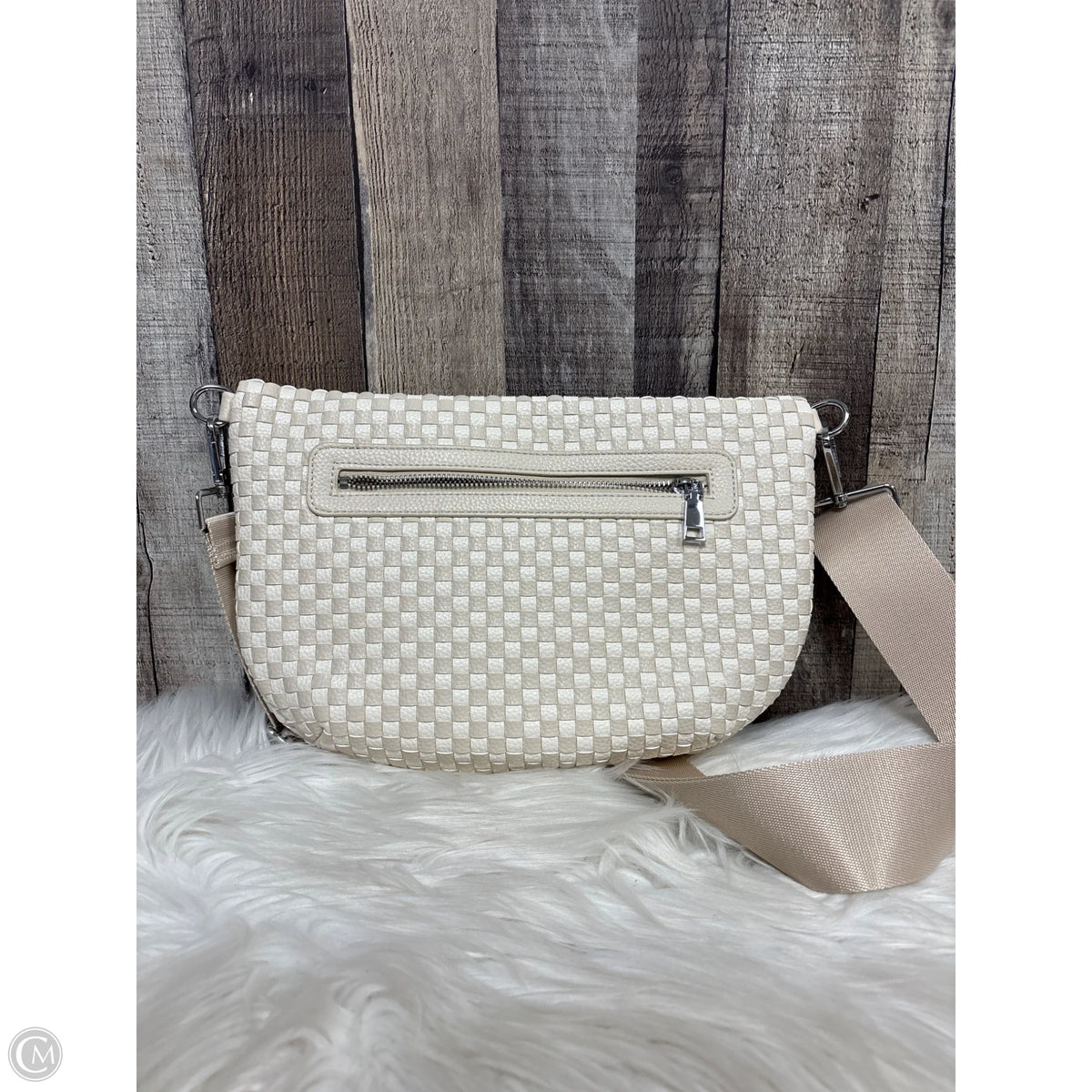 Crossbody By Cme, Size: Medium