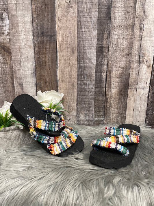 Multi-colored Sandals Heels Wedge Muk Luks, Size 6