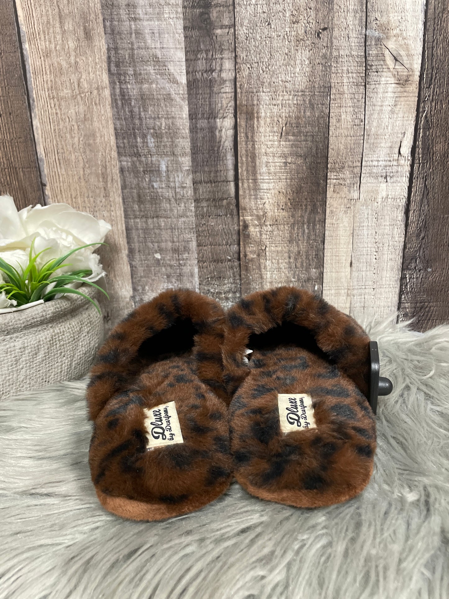 Animal Print Slippers Cme, Size 7