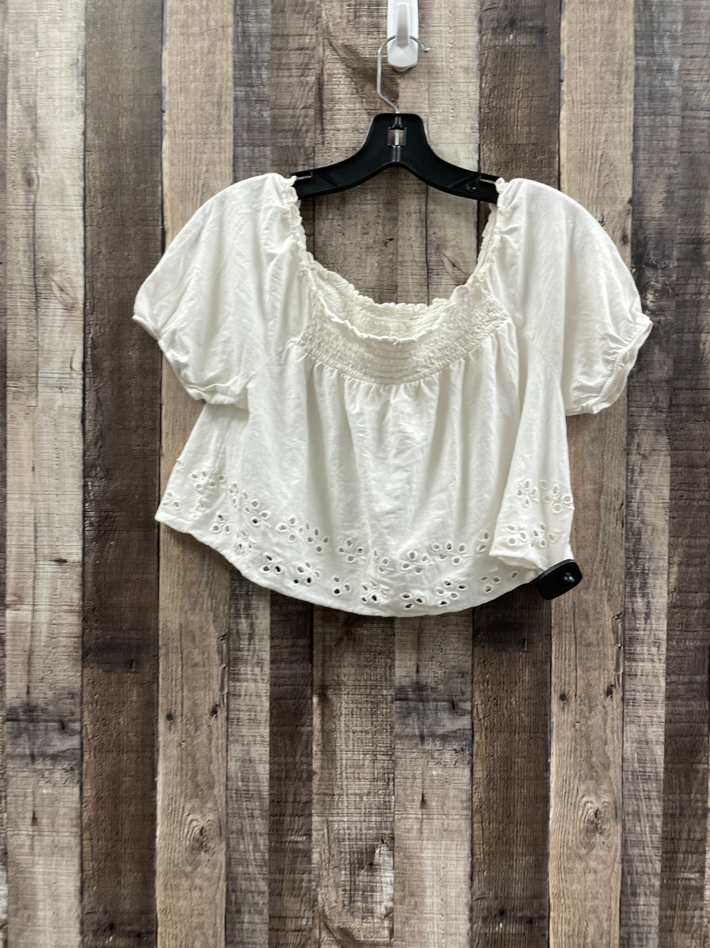 White Top Short Sleeve American Eagle, Size S