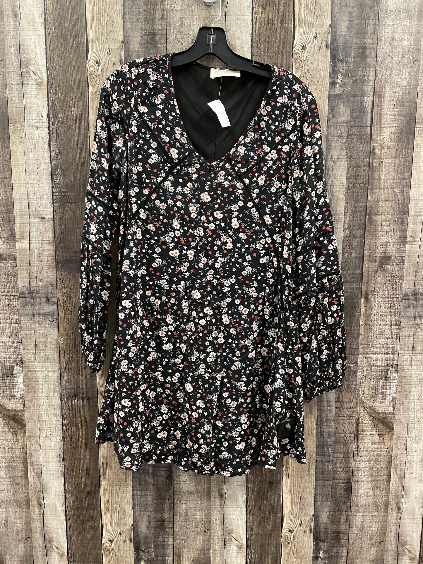 Dress Casual Short By Cme In Floral Print, Size: S