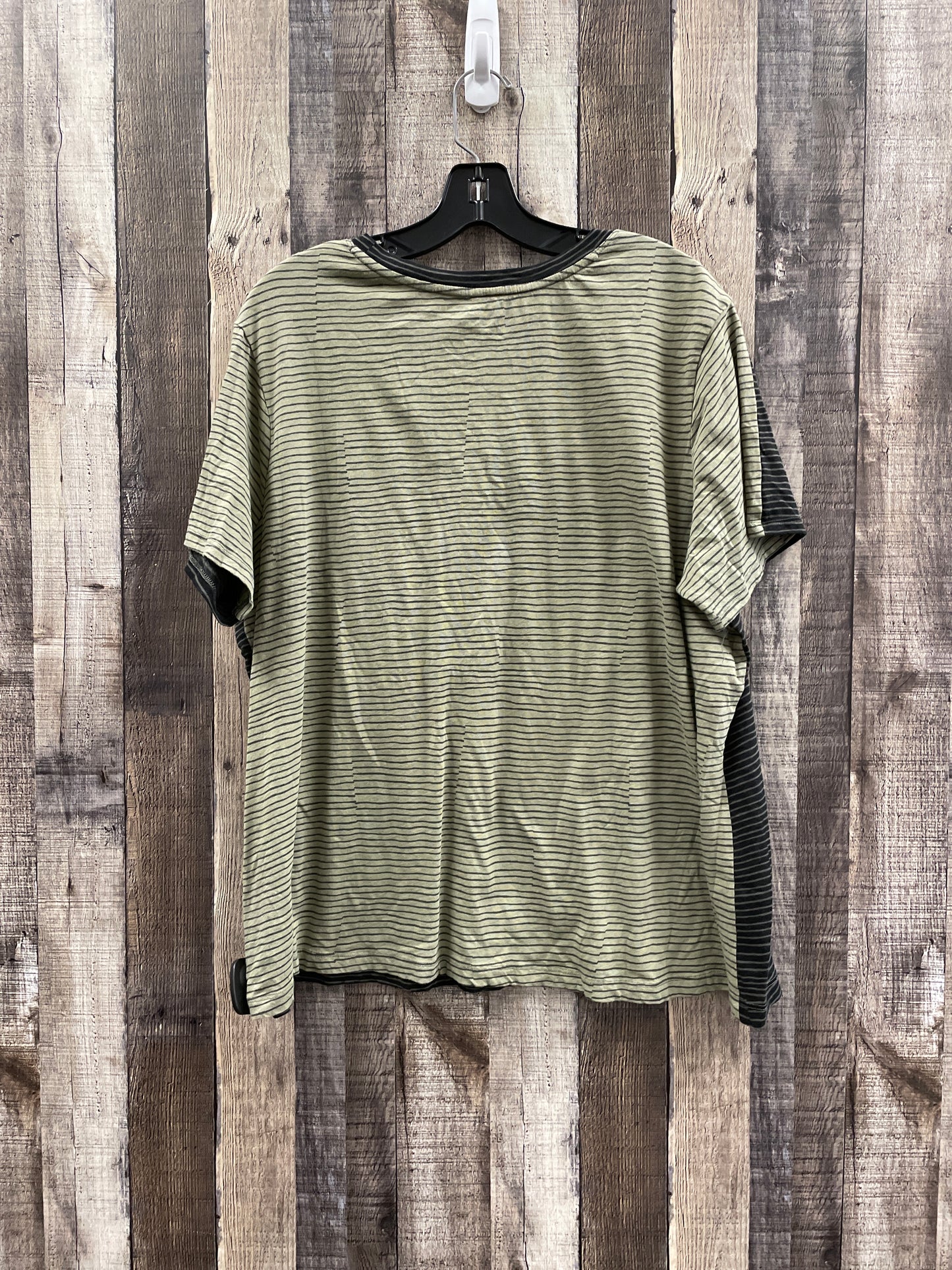 Athletic Top Short Sleeve By Athleta In Green, Size: 2x