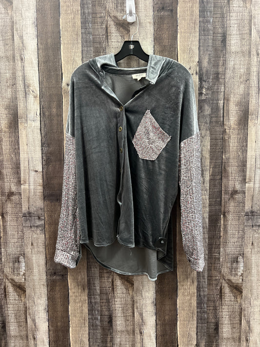 Top Long Sleeve By Umgee In Grey, Size: L