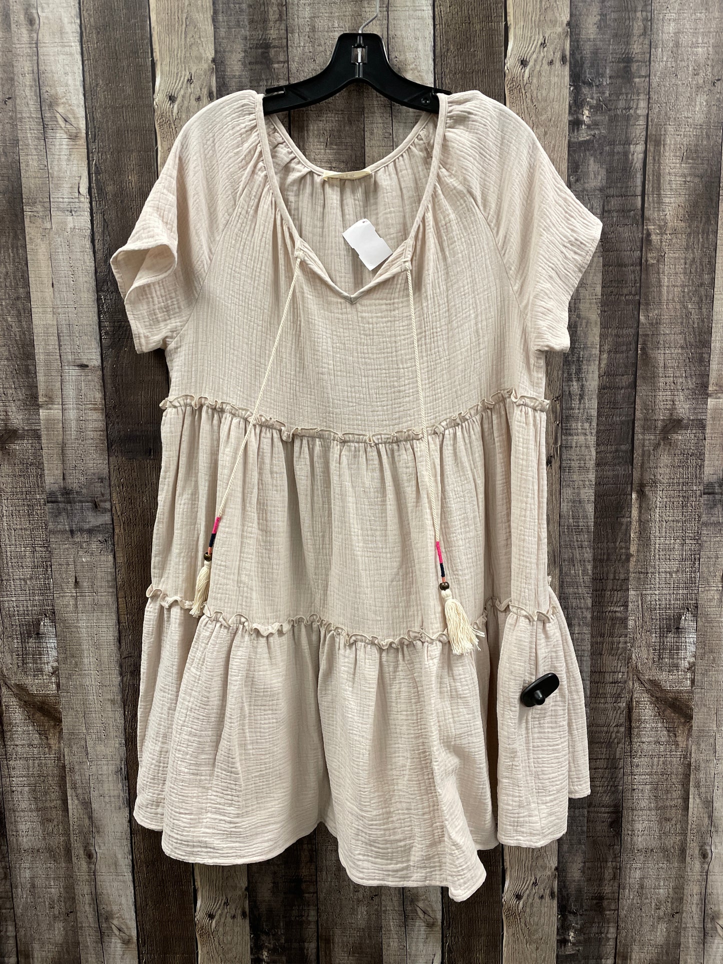 Dress Casual Short By Jade In Beige, Size: M