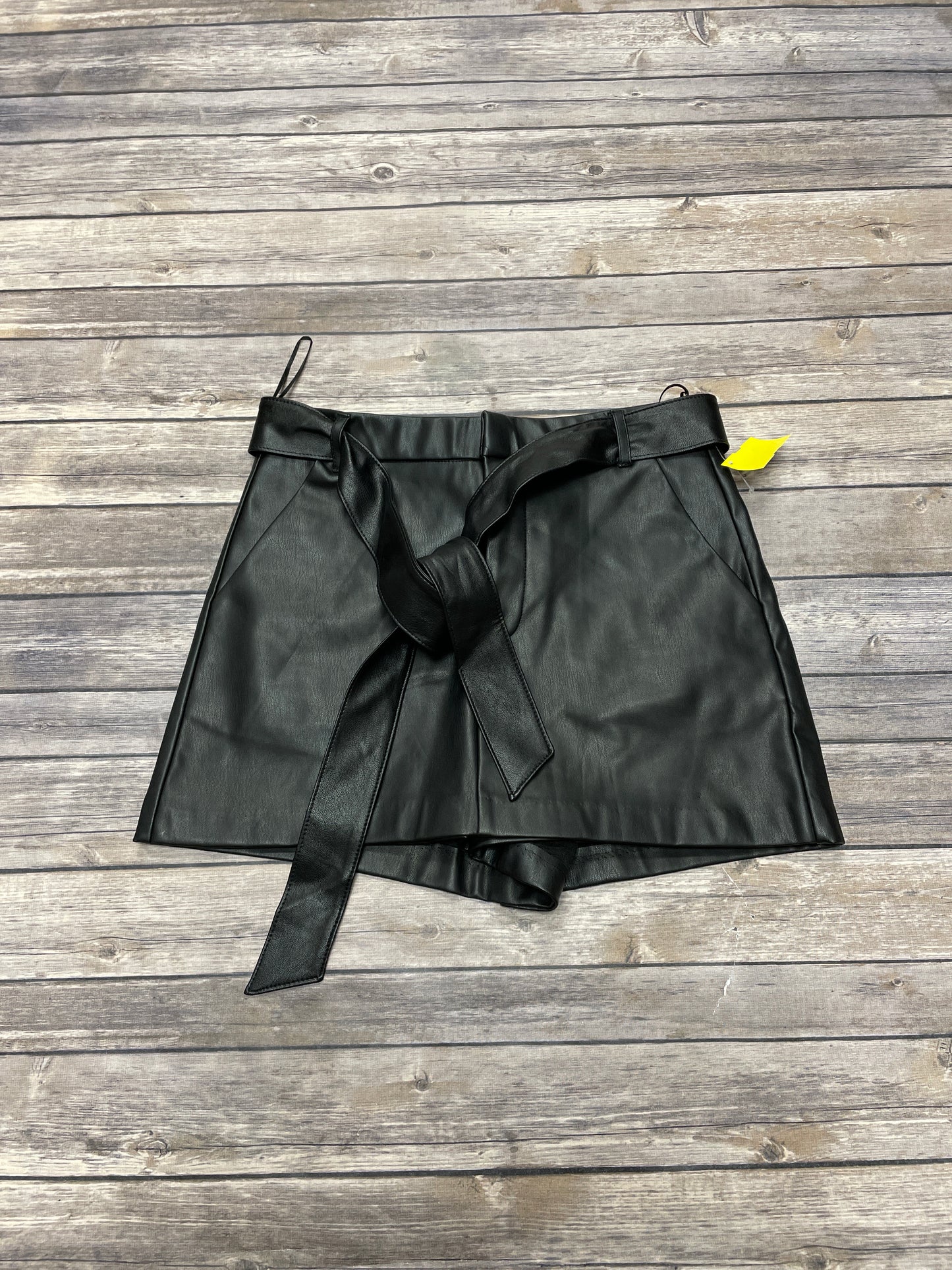 Shorts By Zara In Black, Size: M