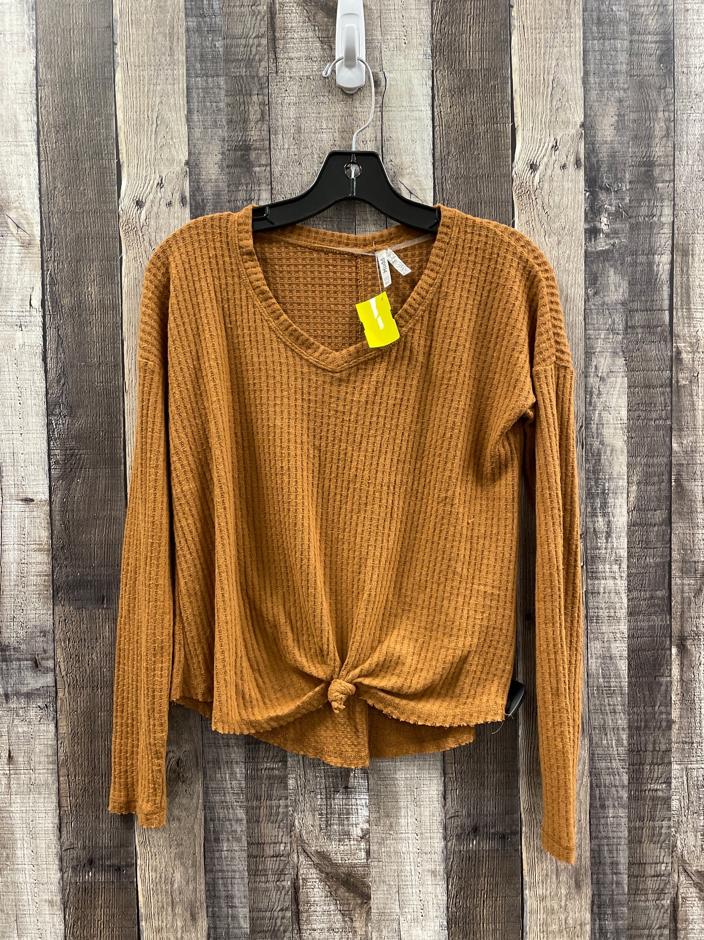 Top Long Sleeve By Mudd In Brown, Size: Xxs