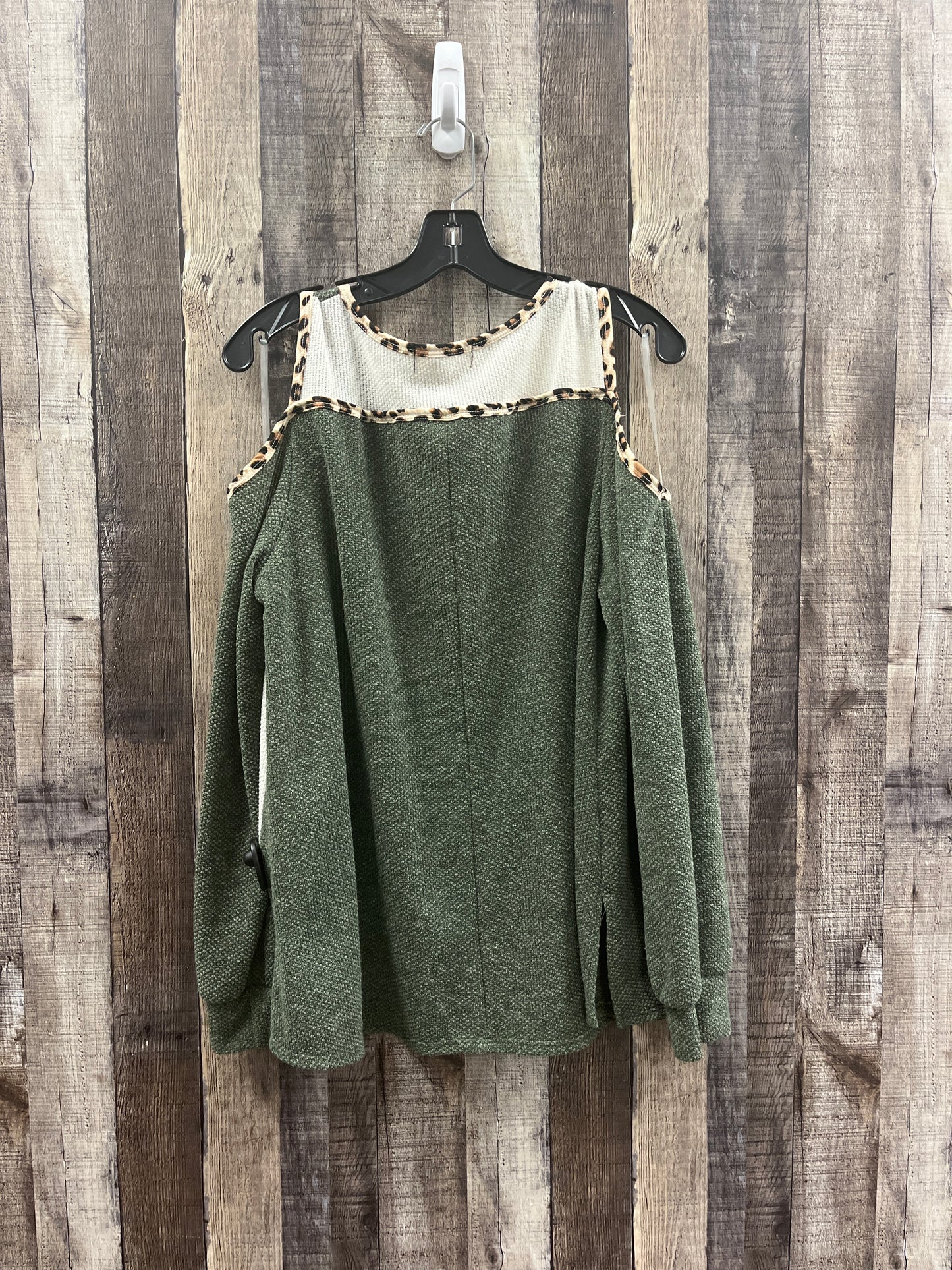 Top Long Sleeve By Haptics In Green, Size: 1x