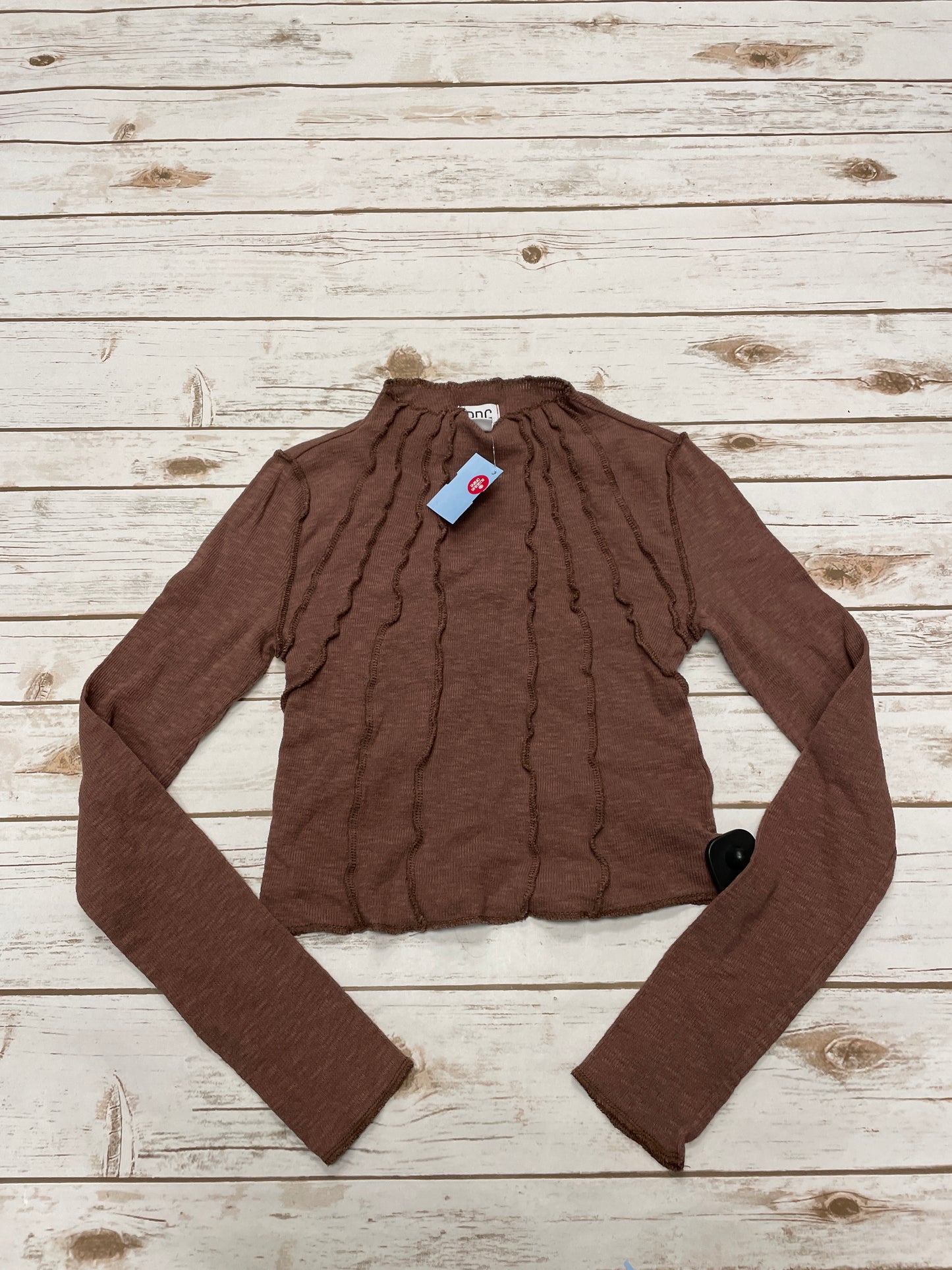 Top Long Sleeve By Bdg In Brown, Size: M