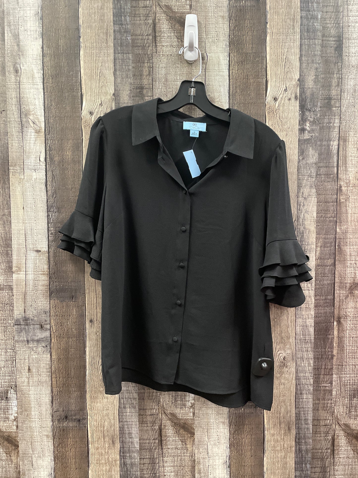 Top Short Sleeve By Cece In Black, Size: M