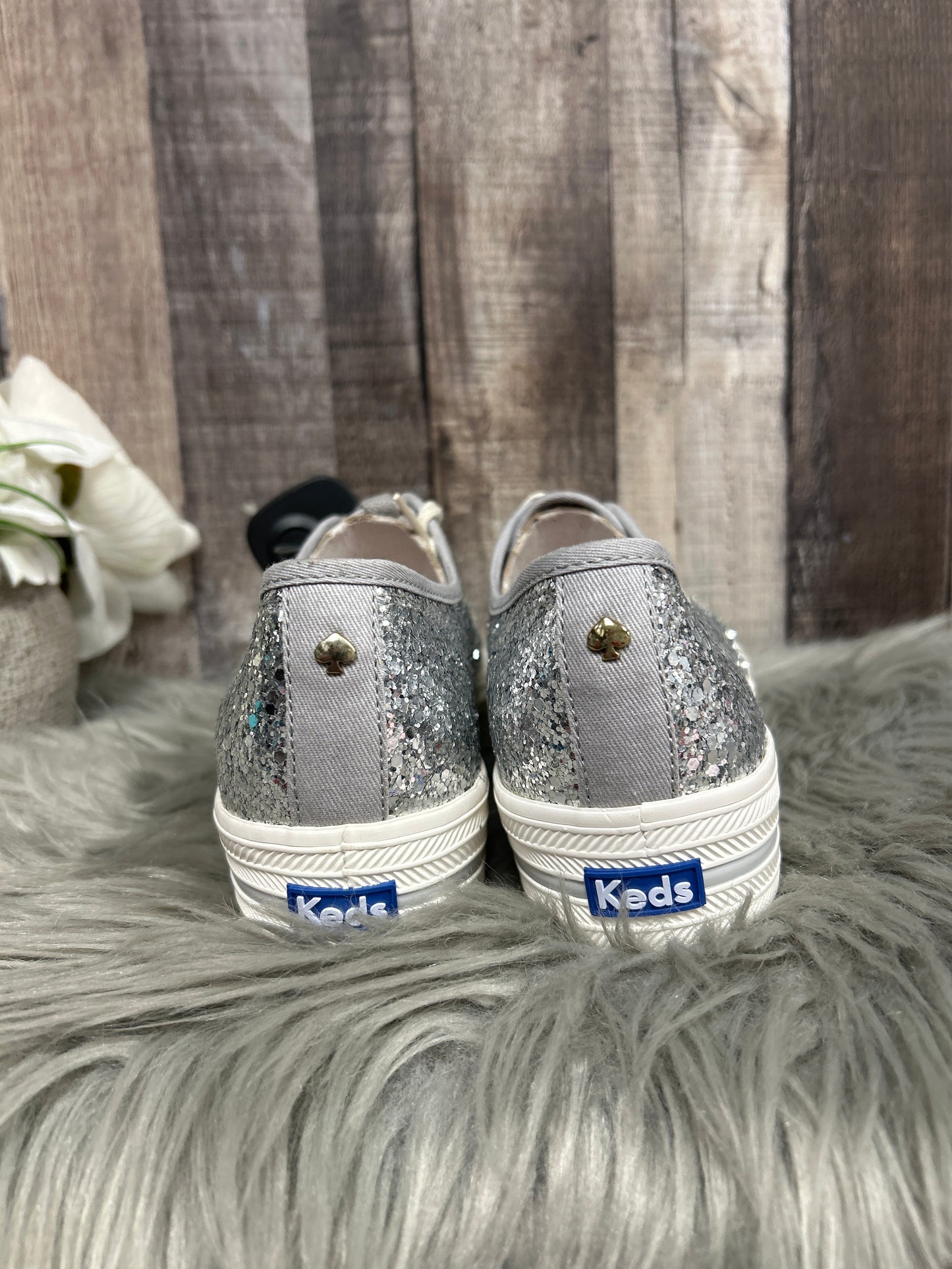 Shoes Sneakers By Keds In Silver, Size: 9.5