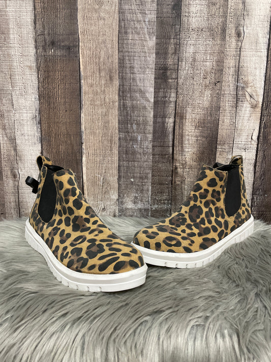 Shoes Sneakers By Blondo In Animal Print, Size: 9.5