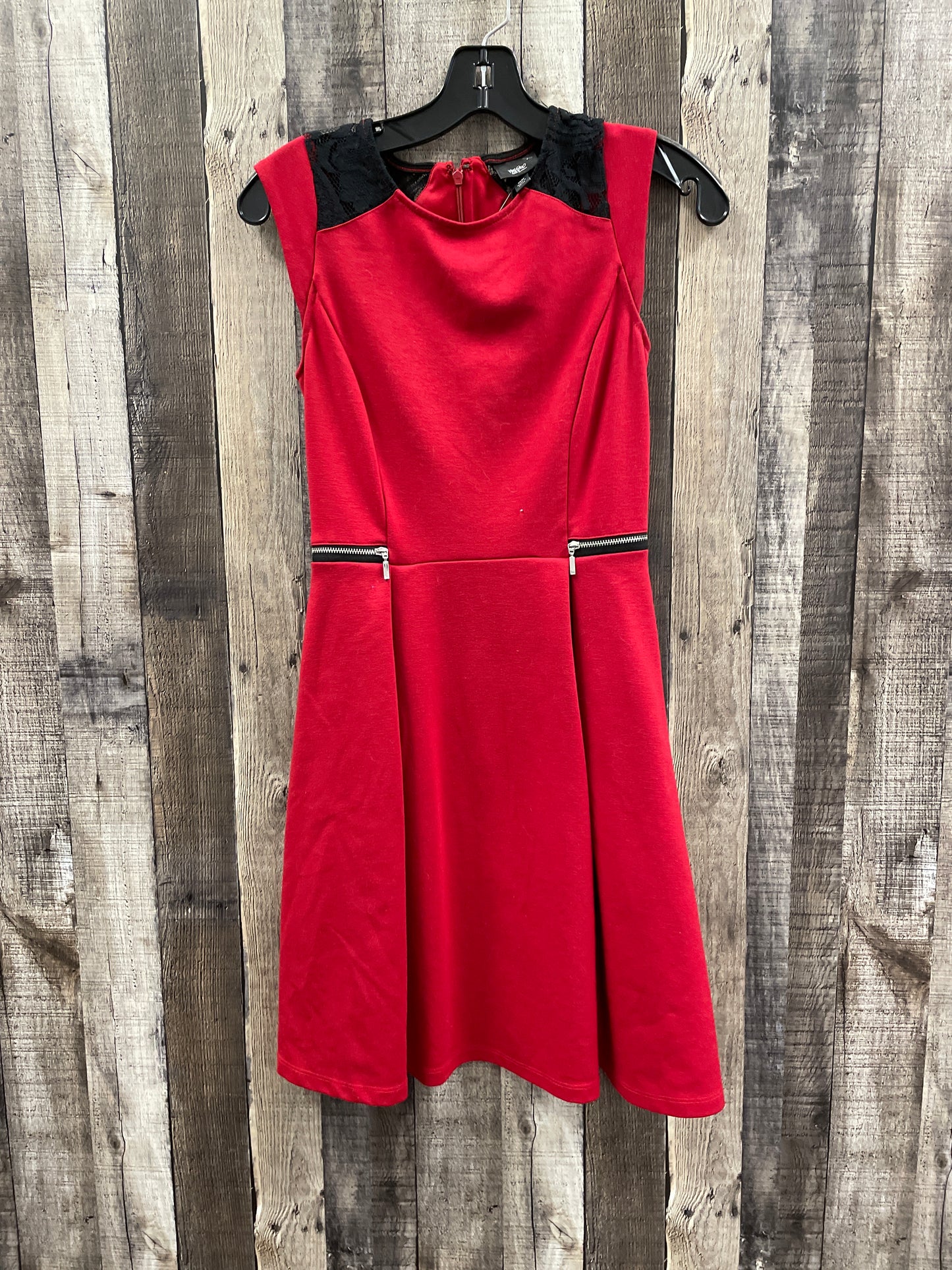 Dress Casual Short By Mossimo In Black & Red, Size: Xs