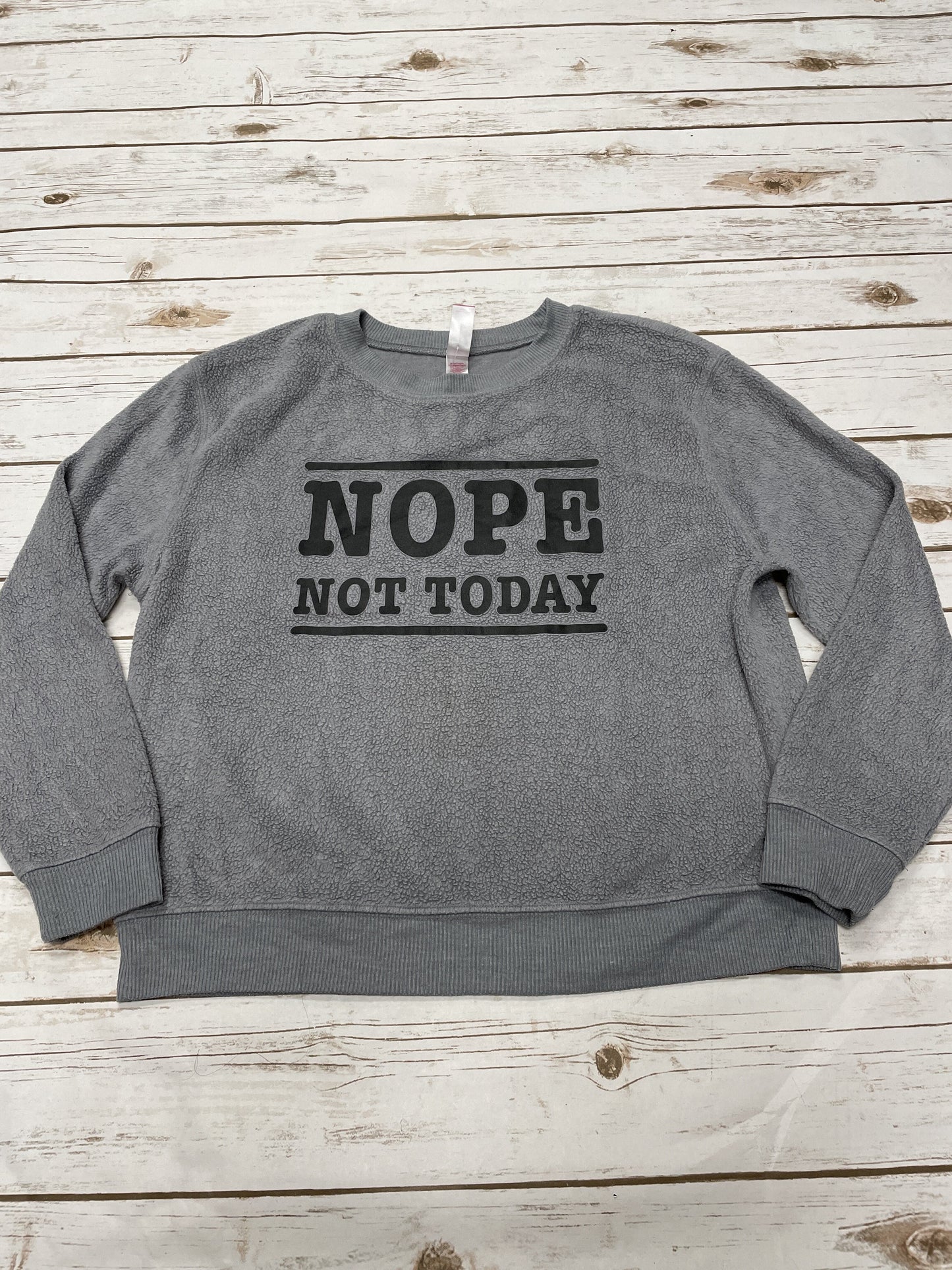 Sweatshirt Crewneck By No Boundaries  Size: L
