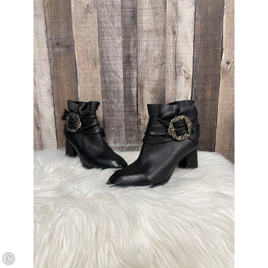 Boots Ankle Heels By Cmb In Black, Size: 7