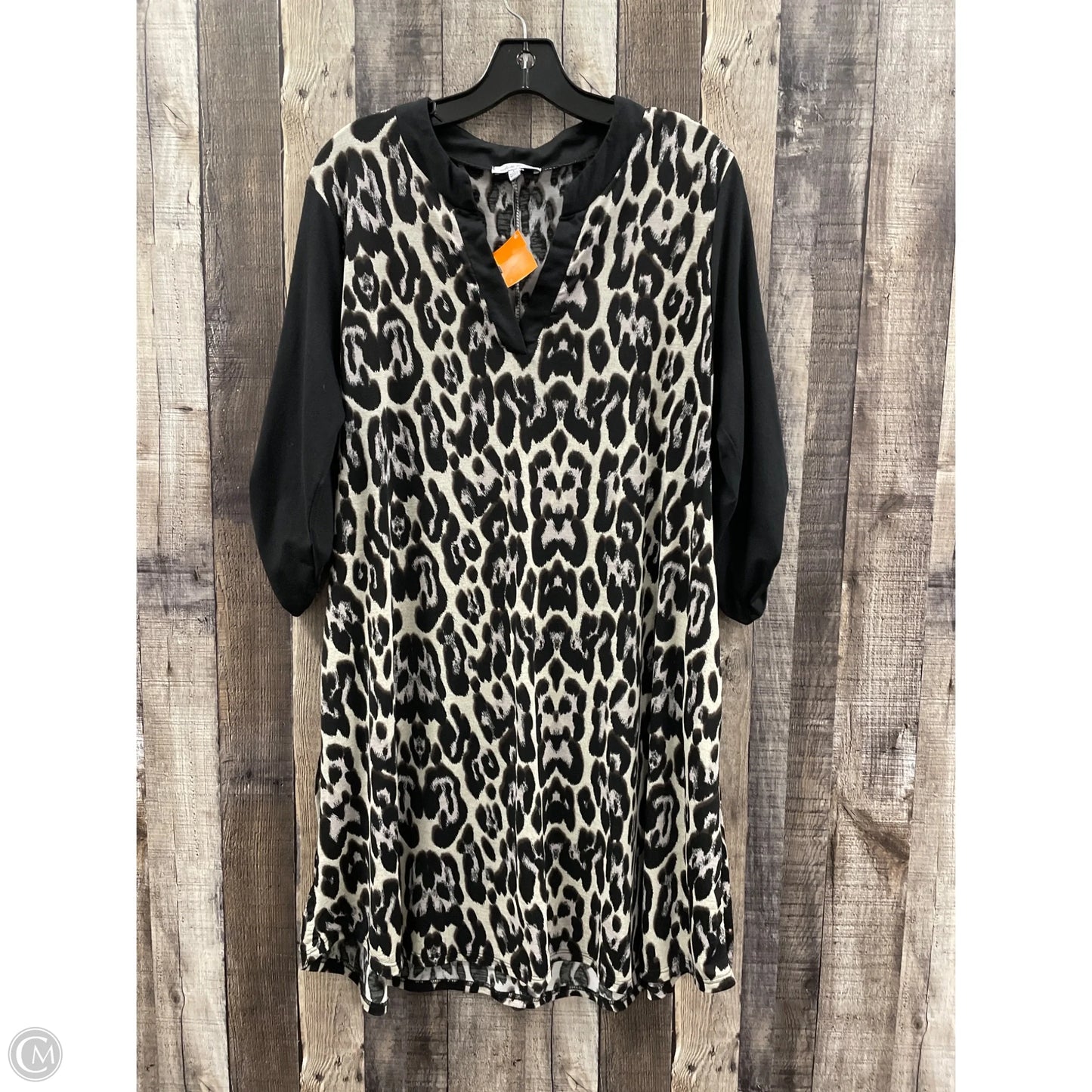 Dress Casual Short By White Birch In Animal Print, Size: L