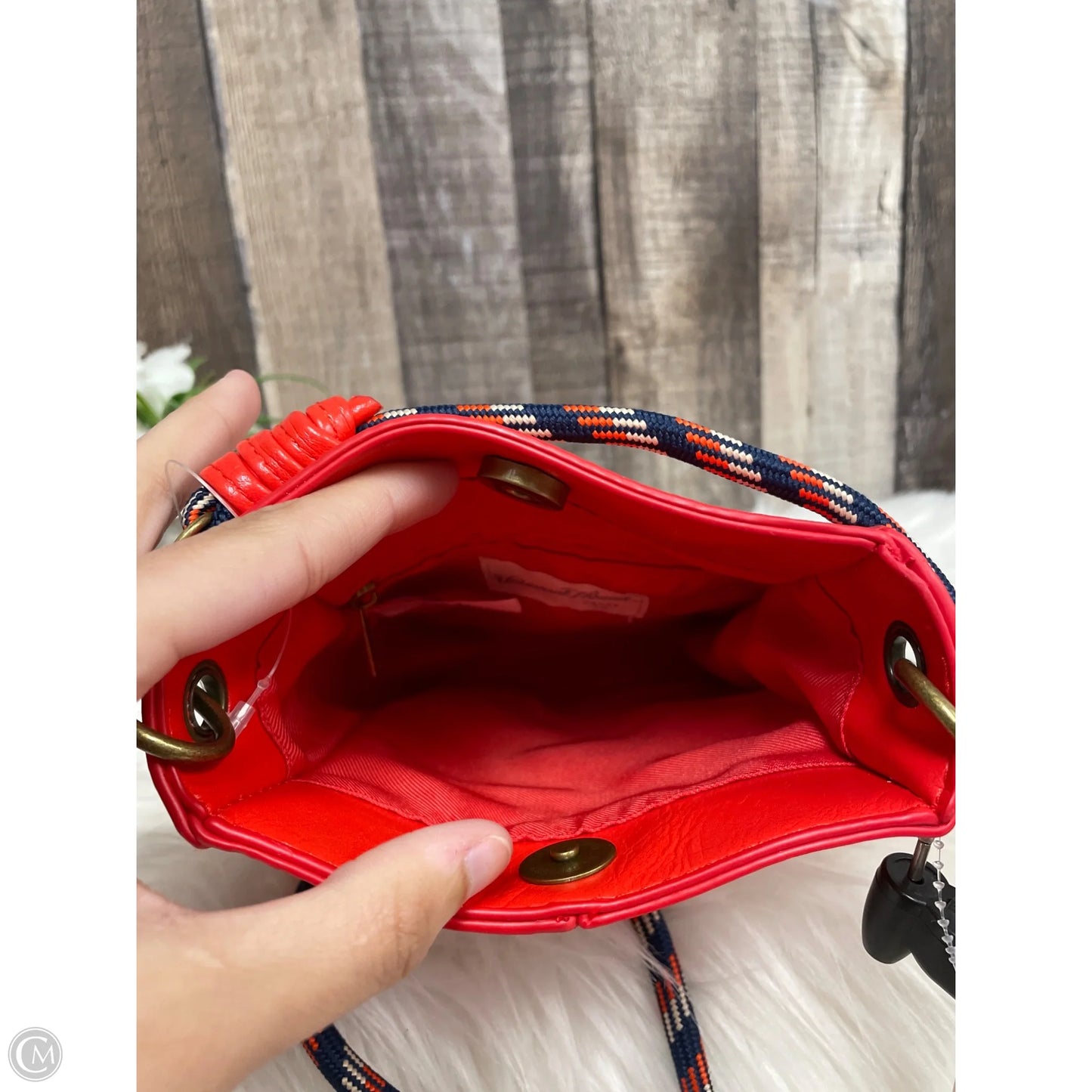 Crossbody By Universal Thread, Size: Small