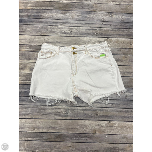 Shorts By Universal Thread In White Denim, Size: 16