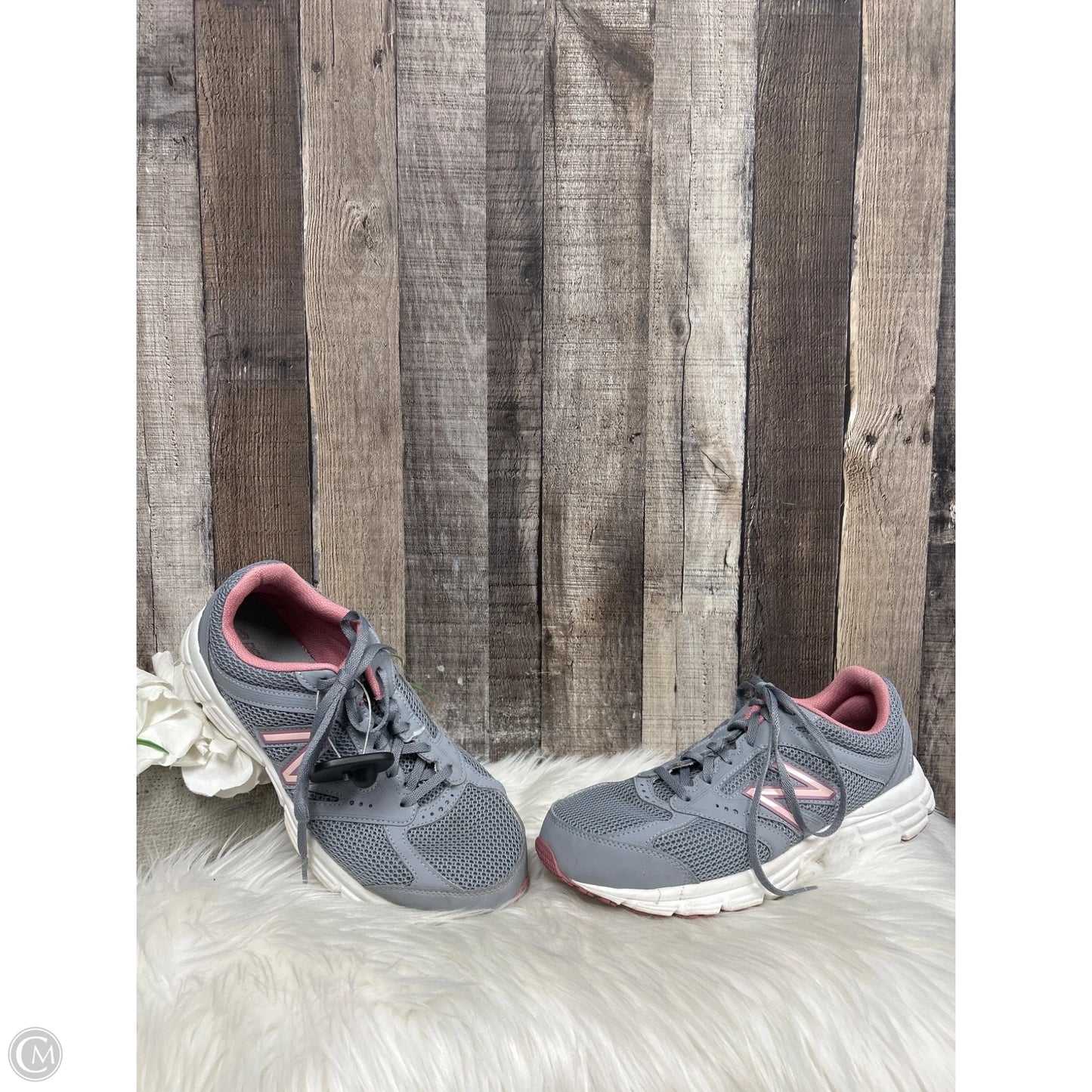 Shoes Athletic By New Balance In Grey, Size: 10