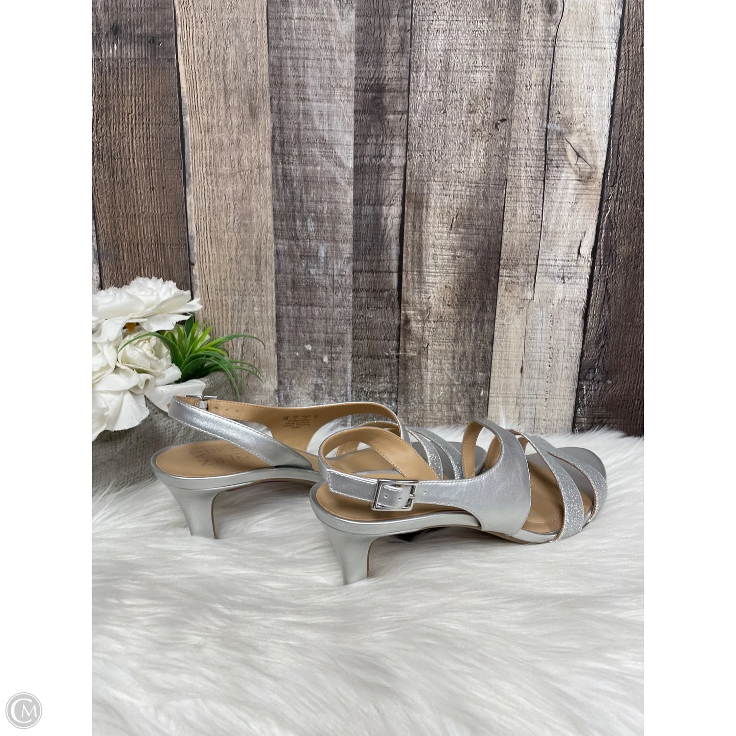 Shoes Heels Stiletto By Naturalizer In Silver, Size: 10