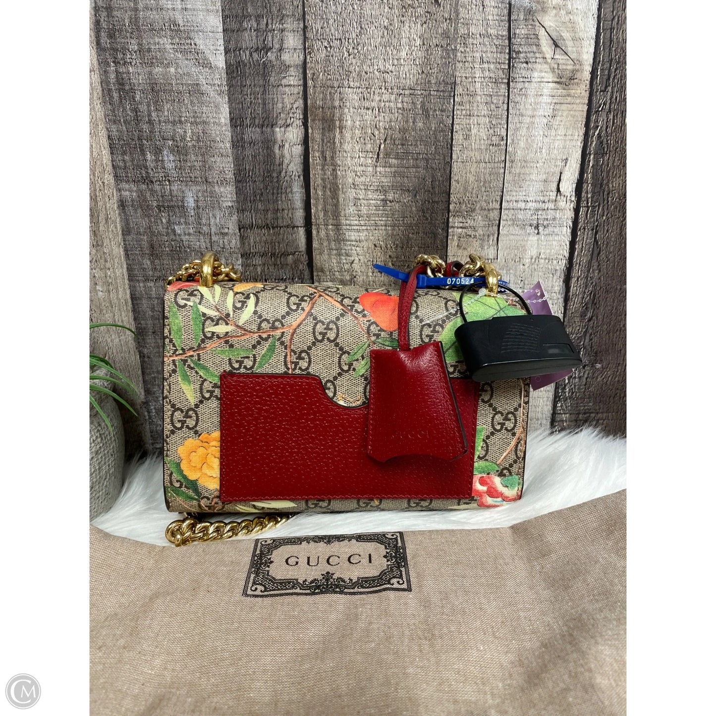 Handbag Luxury Designer By Gucci, Size: Small