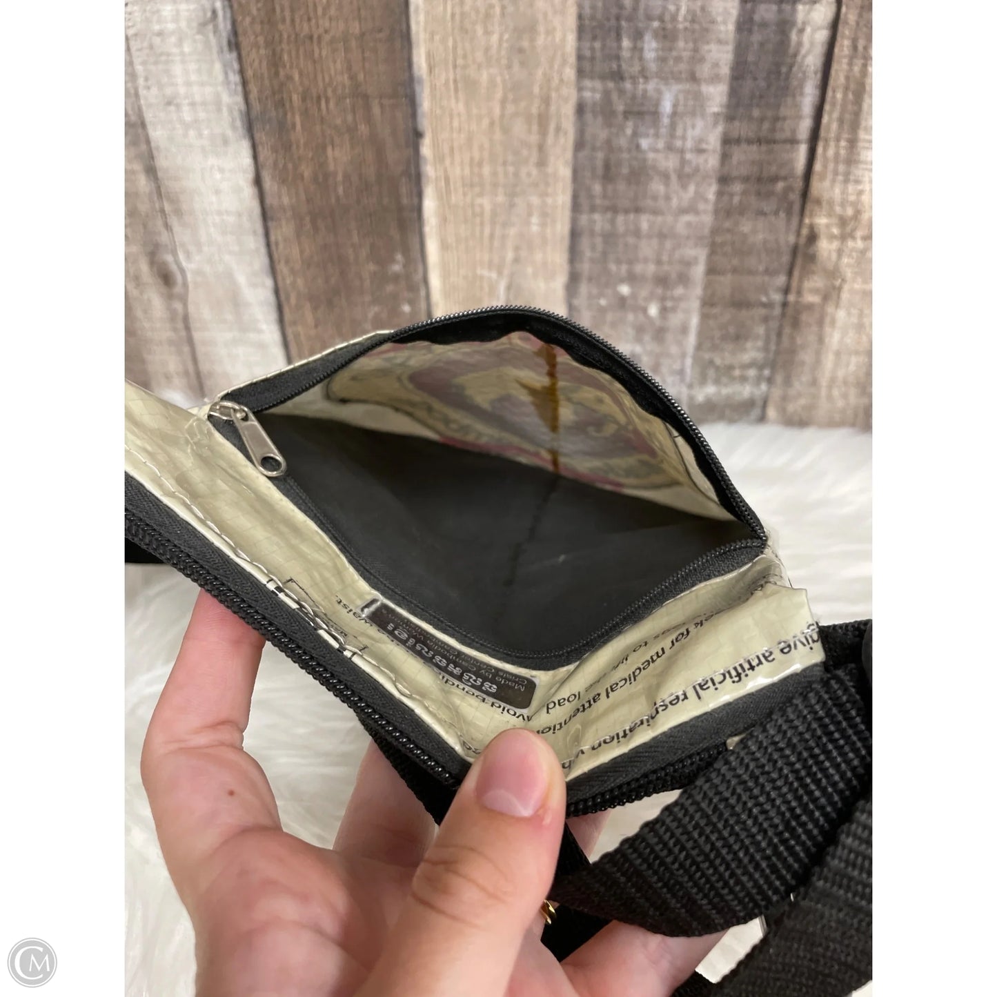 Crossbody By Cmf, Size: Medium