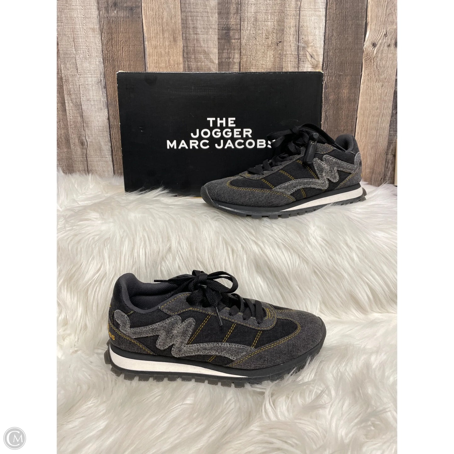 Shoes Designer By Marc Jacobs In Black & Grey, Size: 8