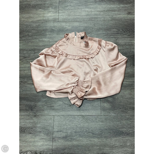 Top Long Sleeve By Pretty Little Thing In Peach, Size: L