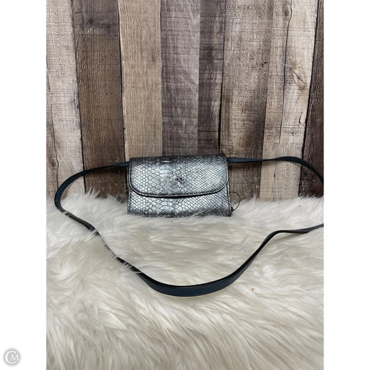 Crossbody By Simply Vera, Size: Small