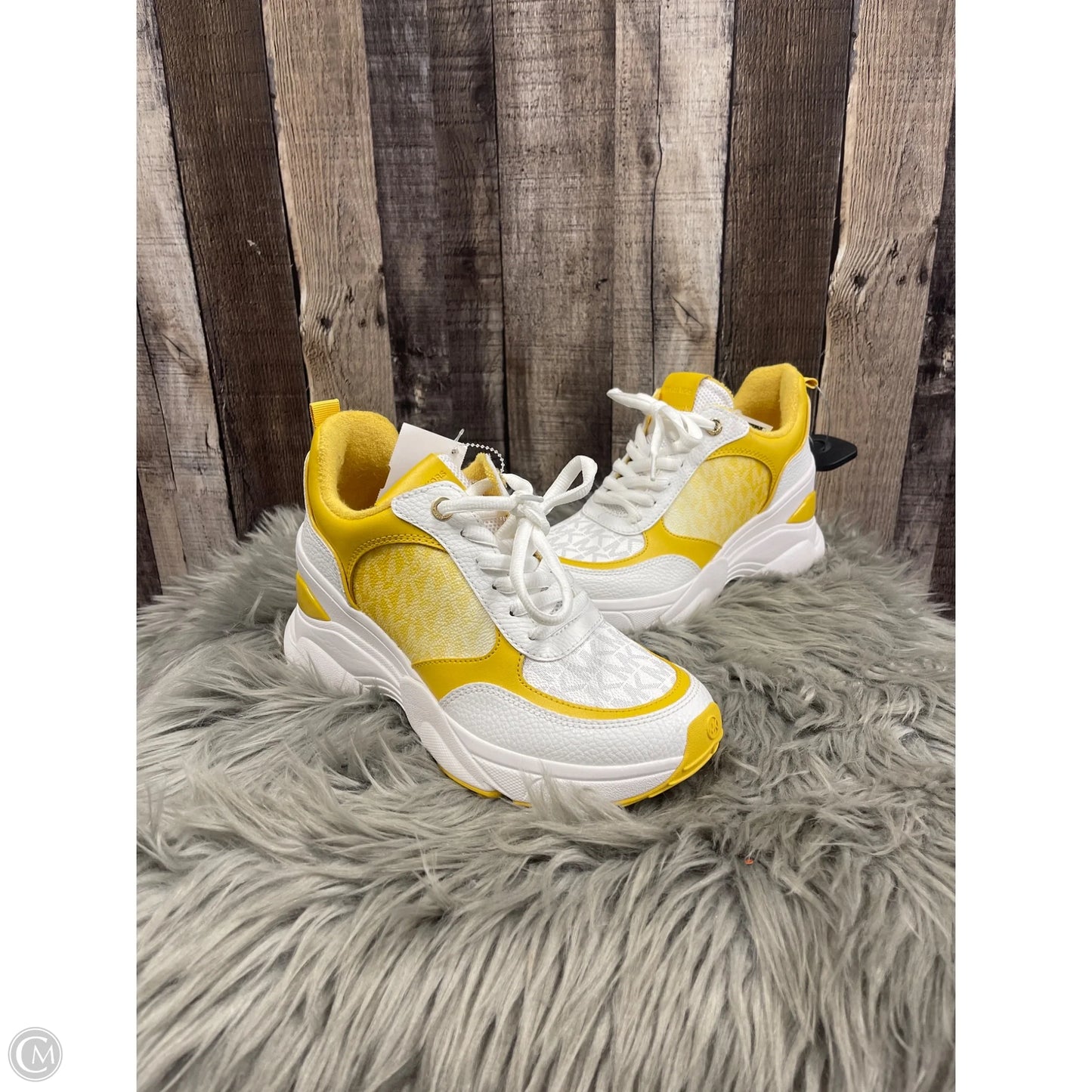 Shoes Designer By Michael Kors In White & Yellow, Size: 7