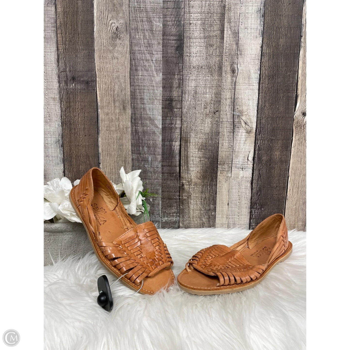 Sandals Flats By Sbicca In Tan, Size: 8