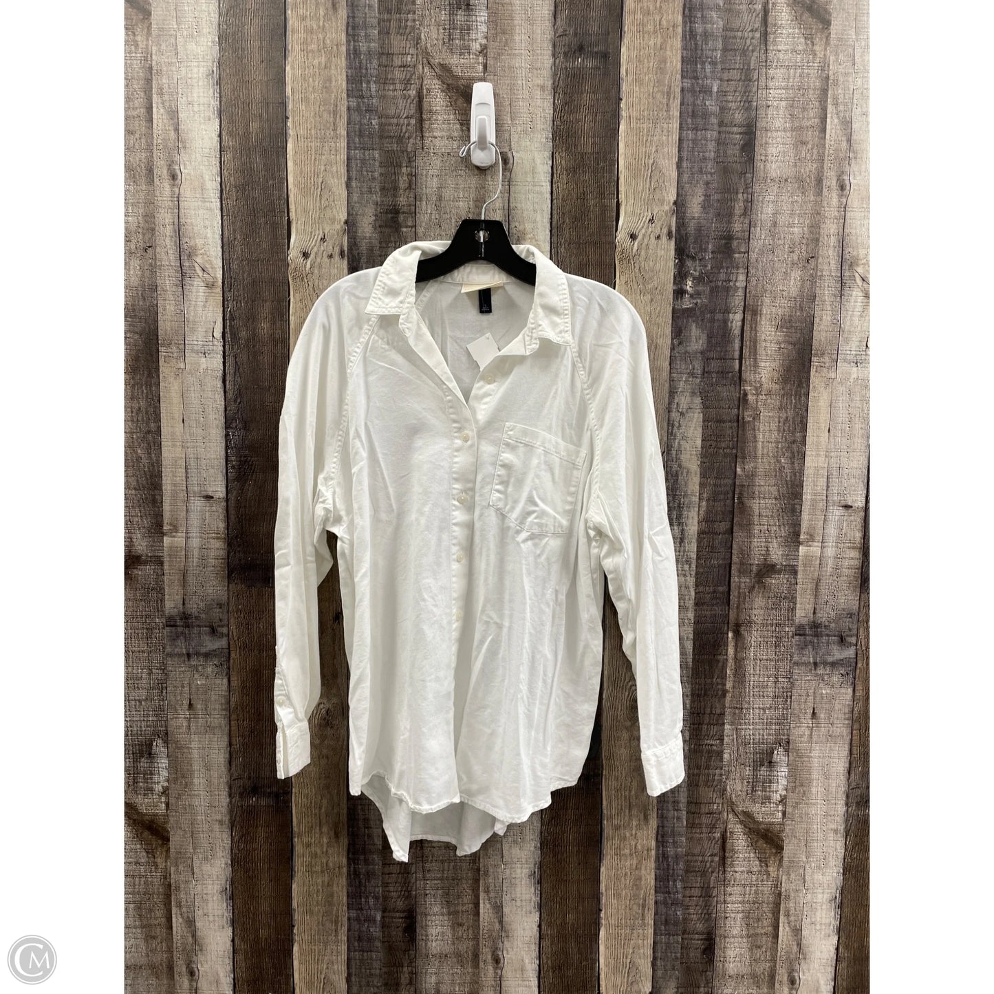 Top Long Sleeve By Universal Thread In White, Size: S