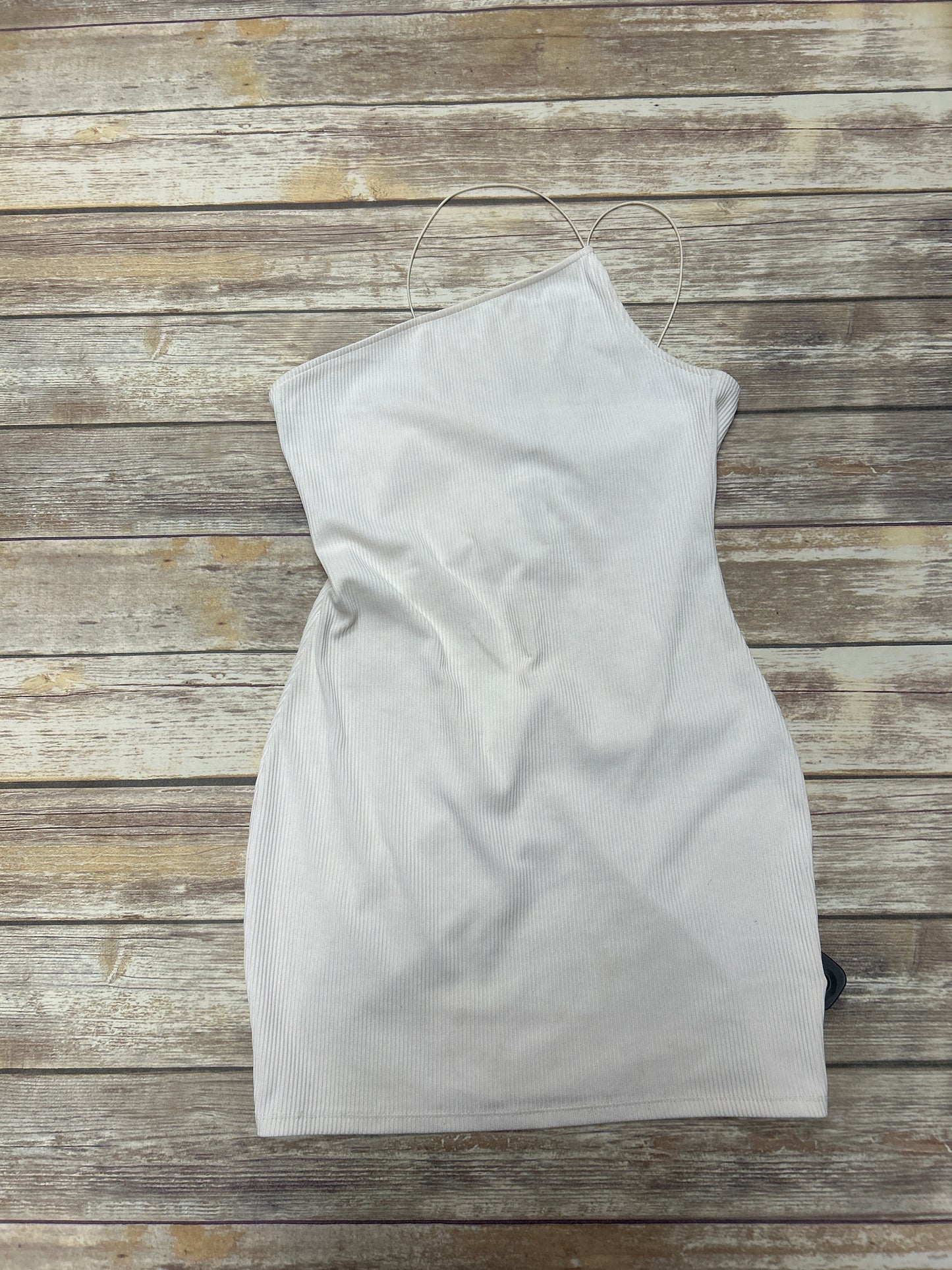 Cream Dress Casual Short Divided, Size L