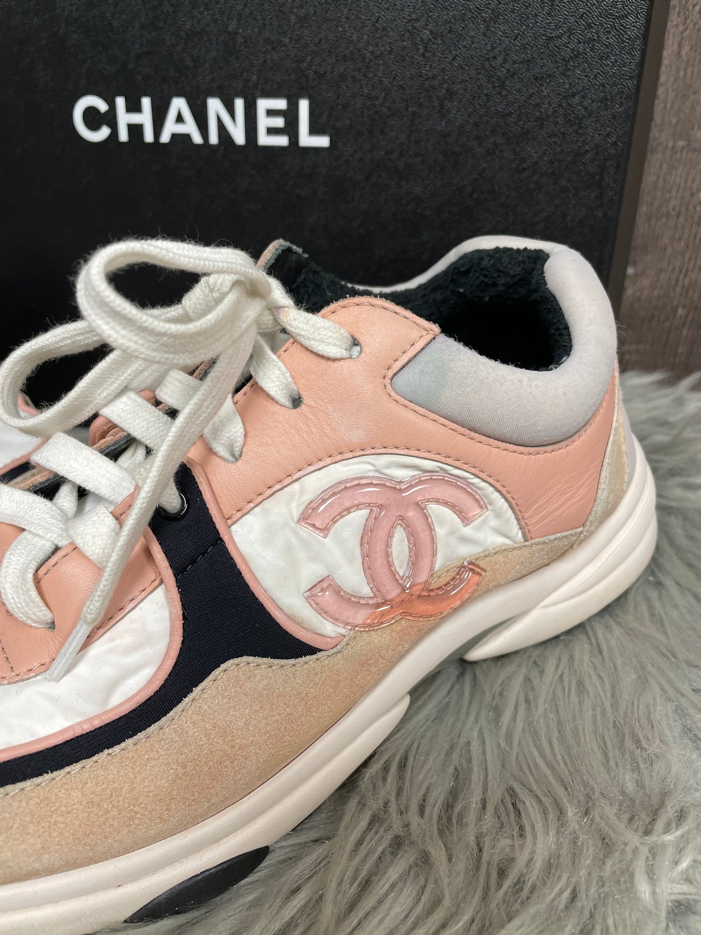 Shoes Luxury Designer By Chanel In Pink, Size: 9.5