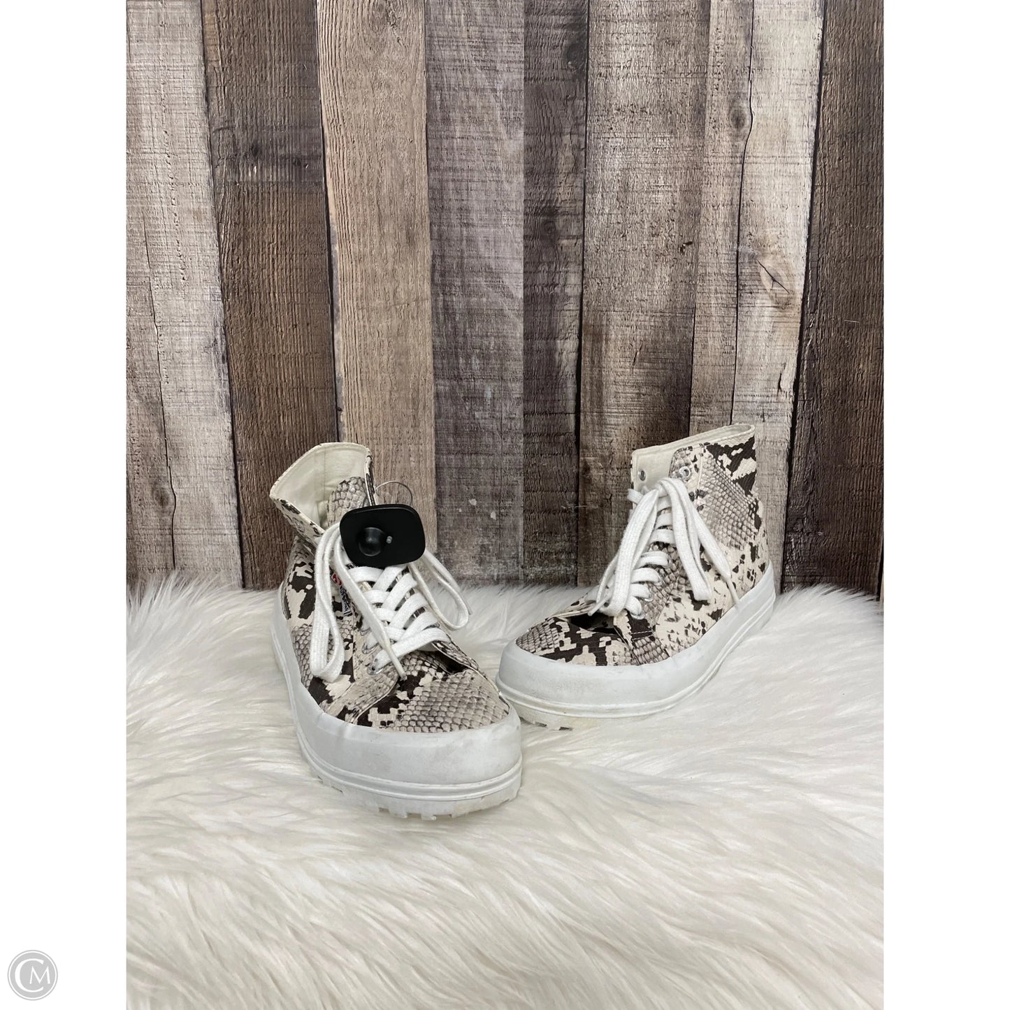 Shoes Sneakers By Superga In Tan, Size: 8