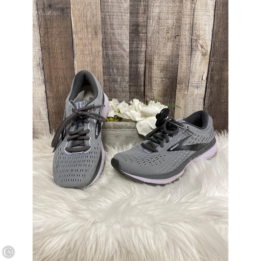 Shoes Athletic By Brooks In Grey, Size: 7.5