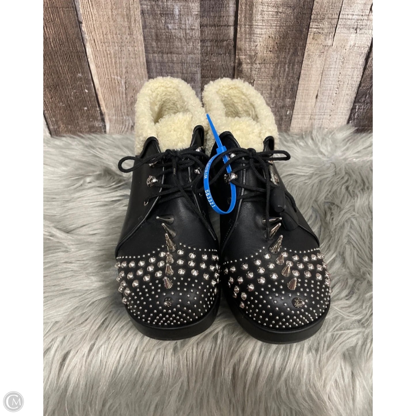 Shoes Luxury Designer By Gucci In Black, Size: 9.5