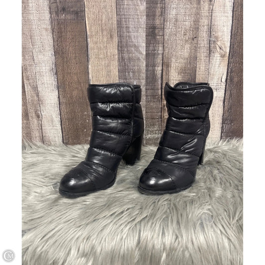 Boots Luxury Designer By Chanel In Black, Size: 6